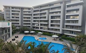 Parkside Boutique 3 Bbr Serviced Apartment - Ocean Blue - Near Airport